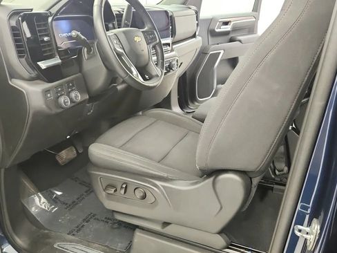 Used 2022 Chevrolet Silverado 1500 LT image 22
