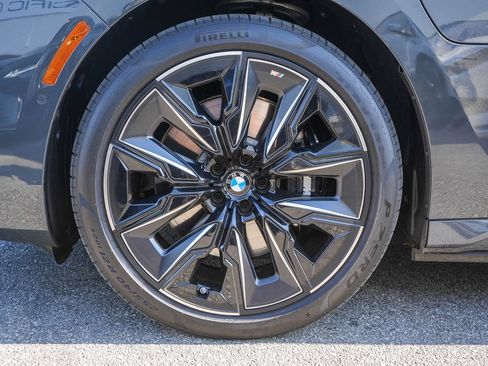 Used 2026 BMW 750e xDrive AWD/4WD image 8