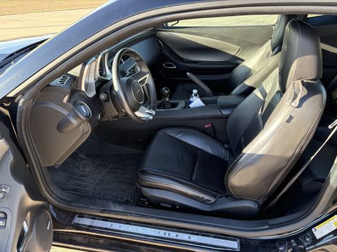 Used 2010 Chevrolet Camaro SS w/ RS Package image 11