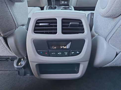 Used 2020 Honda Pilot EX image 13