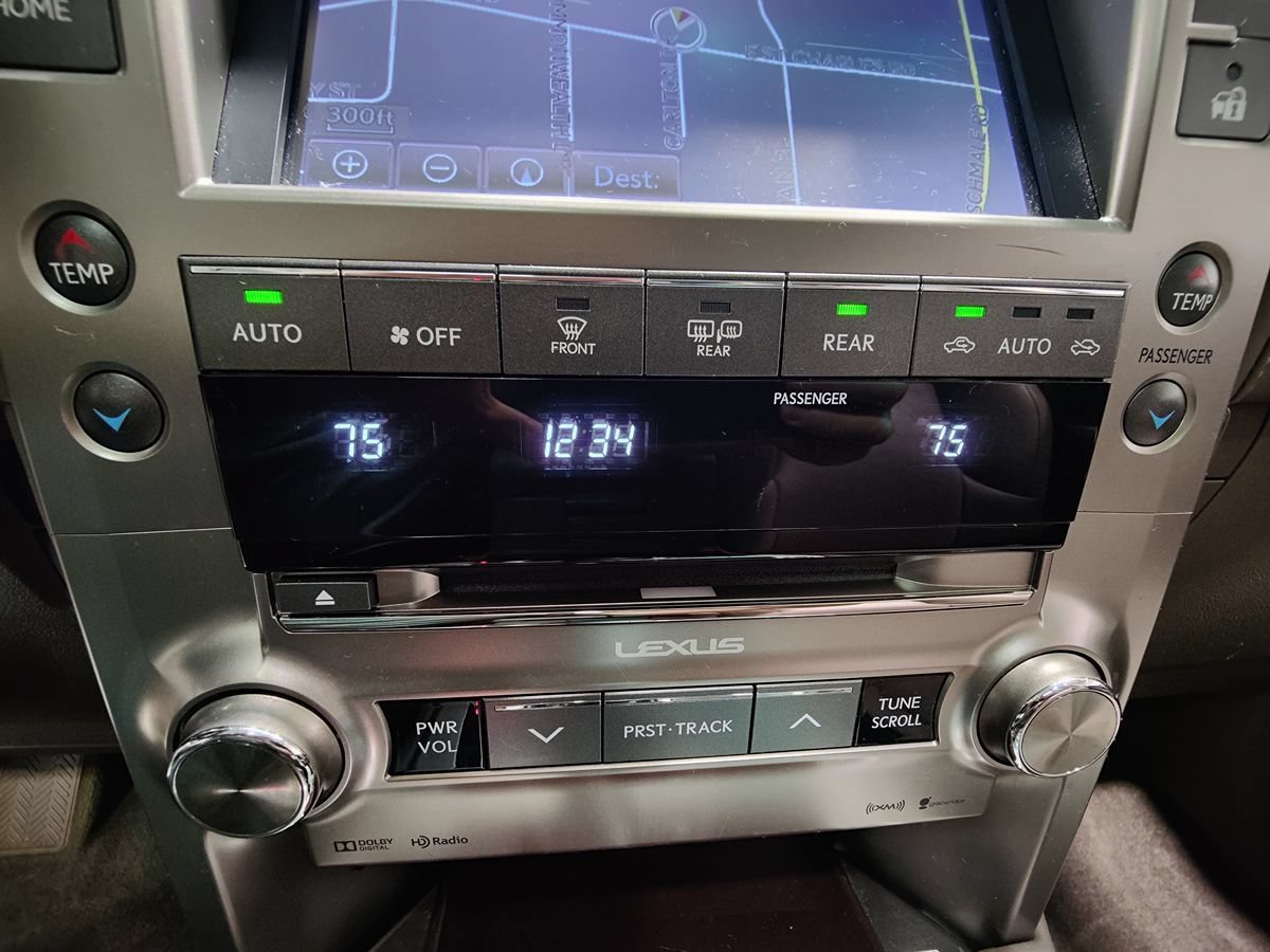 Used 2016 Lexus GX 460 w/ Premium Package AWD/4WD image 35