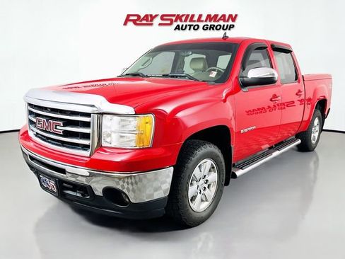 Used 2013 GMC Sierra 1500 SLT w/ SLT Convenience Package AWD/4WD image 3