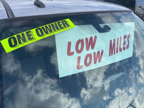 Used 2010 Chevrolet Colorado LT image 30