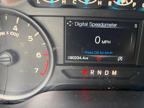 Used 2018 Ford F150 XL w/ Equipment Group 101A Mid RWD image 18