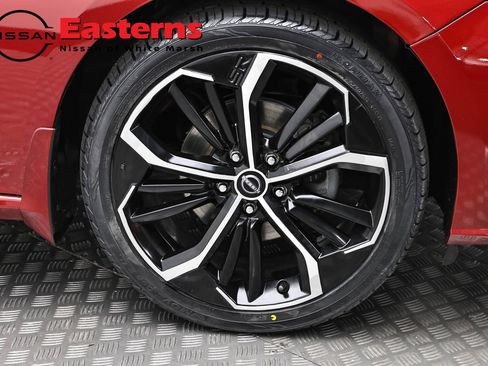 Used 2023 Nissan Altima 2.5 SR w/ SR Premium Package FWD image 30