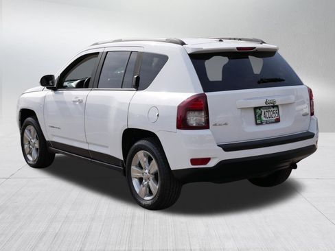 Used 2015 Jeep Compass Latitude AWD/4WD image 5