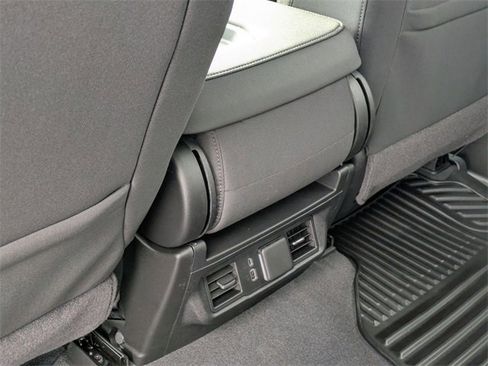 New 2026 GMC Sierra 1500 Elevation image 29