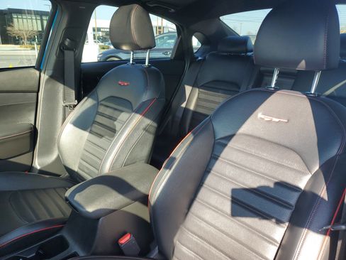 Used 2023 Kia Forte GT w/ GT2 Package image 16