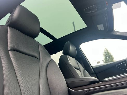 Used 2023 Audi Q7 Premium Plus w/ Premium Plus Package image 18