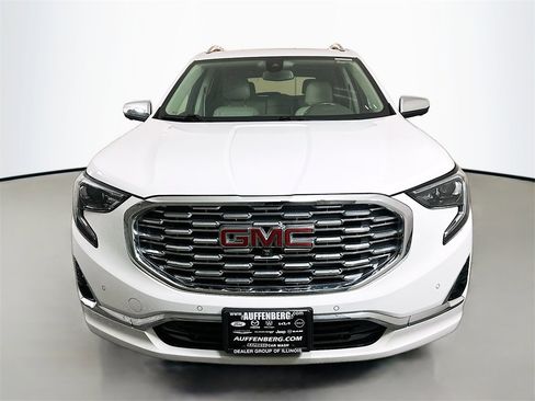 Used 2020 GMC Terrain Denali w/ Denali Premium Package image 2