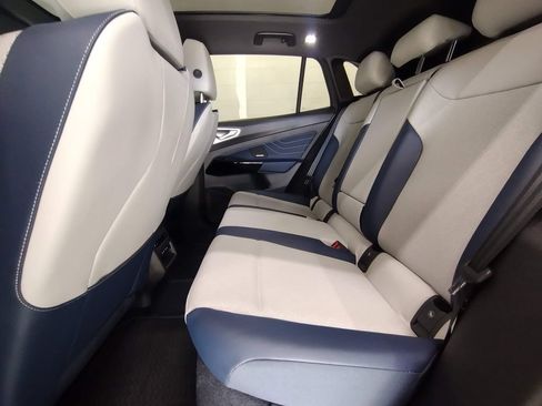 New 2026 Volkswagen ID.4 Pro S Plus AWD/4WD image 32