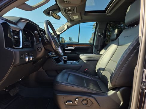 Used 2022 GMC Sierra 1500 Denali w/ Denali Reserve Package AWD/4WD image 16