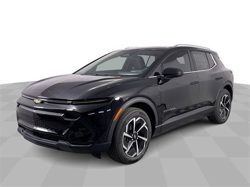 New 2026 Chevrolet Equinox EV LT image 1