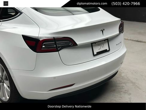 Used 2018 Tesla Model 3 Long Range image 15