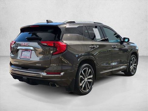 Used 2019 GMC Terrain Denali w/ GMC Pro Grade Package AWD/4WD image 5