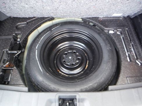 Used 2021 Nissan Rogue Sport SV AWD/4WD image 37