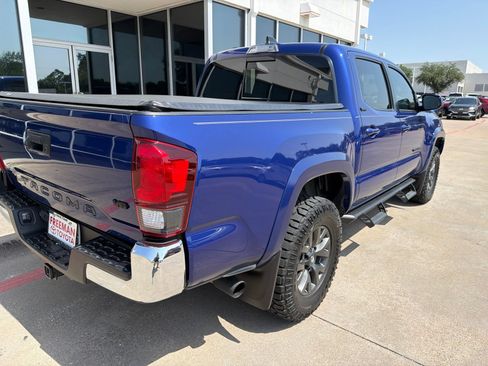 Used 2023 Toyota Tacoma SR5 RWD image 8