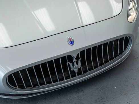 Used 2013 Maserati GranTurismo Convertible RWD image 11