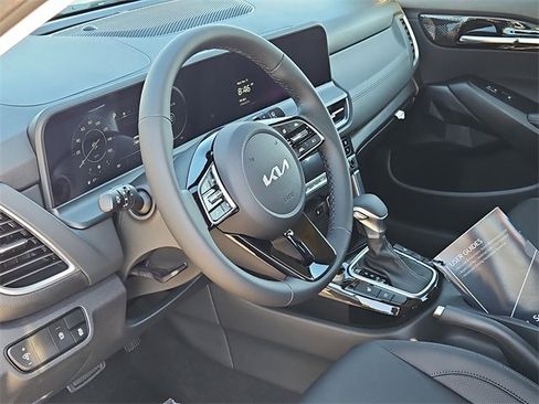 New 2026 Kia Seltos EX image 13