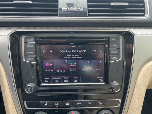 Used 2019 Volkswagen Passat 2.0T Wolfsburg w/ Wheels & Sunroof Package FWD image 28
