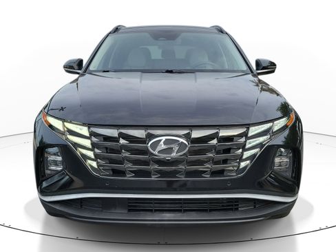 Used 2024 Hyundai Tucson Limited FWD image 2
