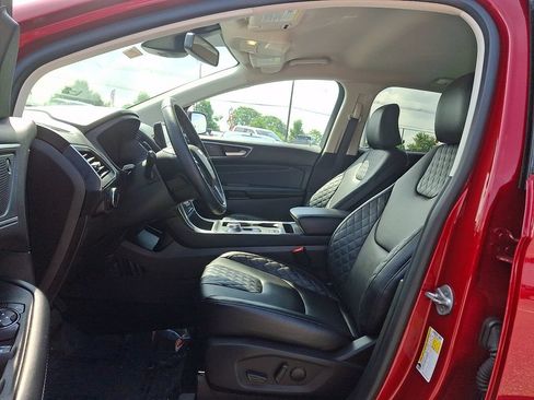 Certified 2024 Ford Edge Titanium AWD/4WD image 13