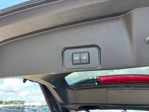 Used 2026 Nissan Rogue SV FWD image 22