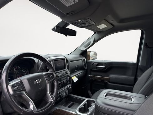 Used 2019 Chevrolet Silverado 1500 RST image 9