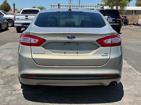 Used 2015 Ford Fusion SE FWD image 7