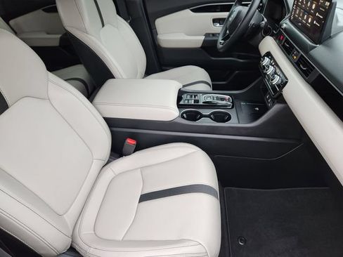 Used 2026 Honda Pilot EX-L image 13