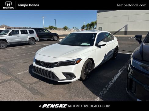 Used 2024 Honda Civic Sport Touring image 1