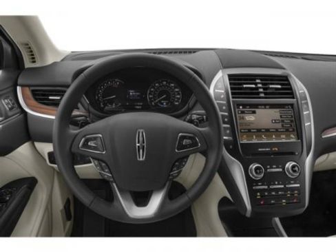Used 2019 Lincoln MKC Premiere FWD image 7