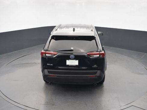 Used 2022 Toyota RAV4 LE AWD/4WD image 41