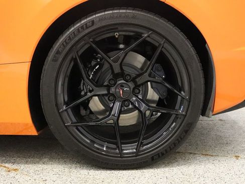 Used 2023 Chevrolet Corvette Stingray Coupe w/ 1LT image 12