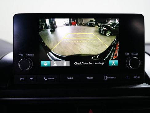 Used 2023 Honda Pilot Sport image 19