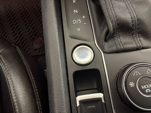 Used 2019 Volkswagen Atlas SEL AWD/4WD image 24