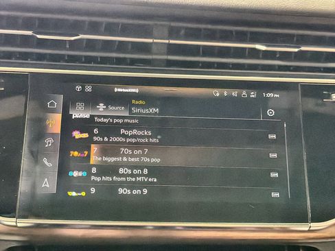 Used 2025 Audi Q8 Premium Plus image 43