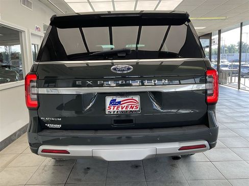 Used 2022 Ford Expedition Platinum AWD/4WD image 6