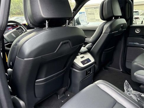 New 2025 Lincoln Navigator Reserve w/ Jet Appearance Package image 17