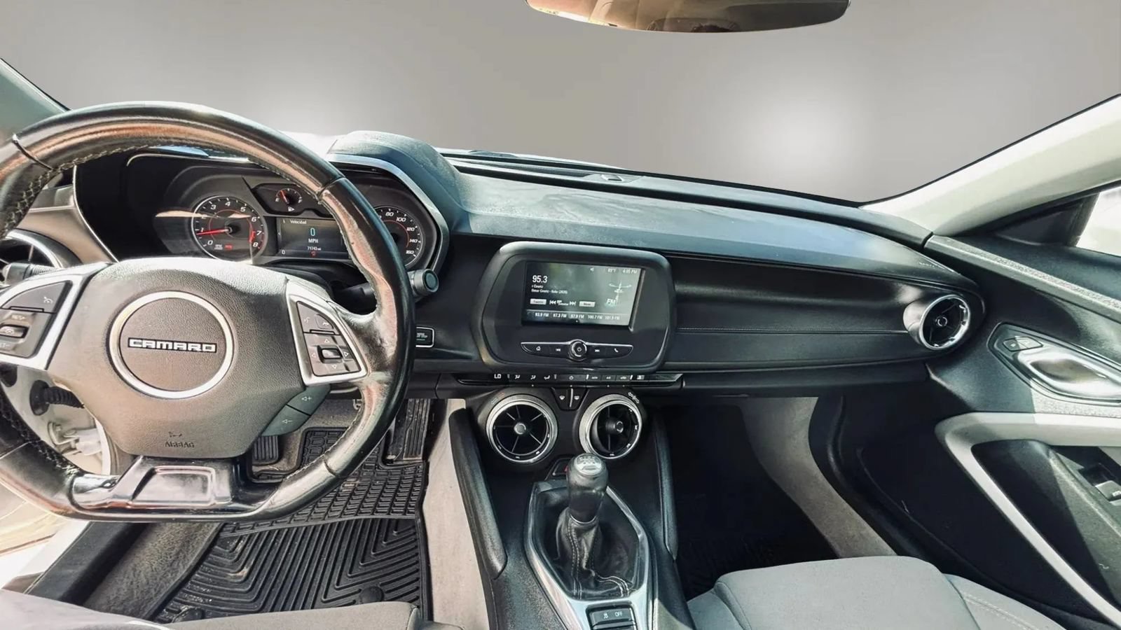 Used 2018 Chevrolet Camaro LS RWD image 13