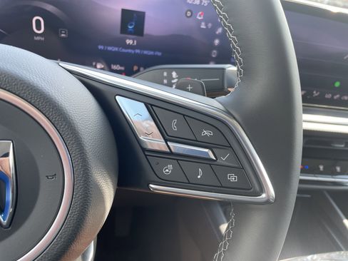 New 2025 Buick Envision Preferred image 99