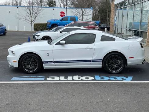 Used 2014 Ford Mustang Shelby GT500 w/ Equipment Group 821A image 15