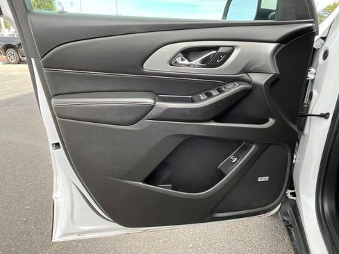 Used 2021 Chevrolet Traverse RS AWD/4WD image 5