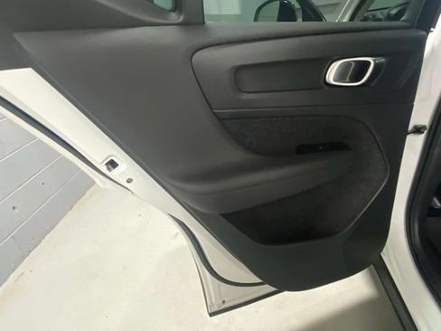 Used 2026 Volvo XC40 B5 Plus AWD/4WD image 7