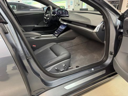 Used 2024 Lucid Air Touring AWD/4WD image 3
