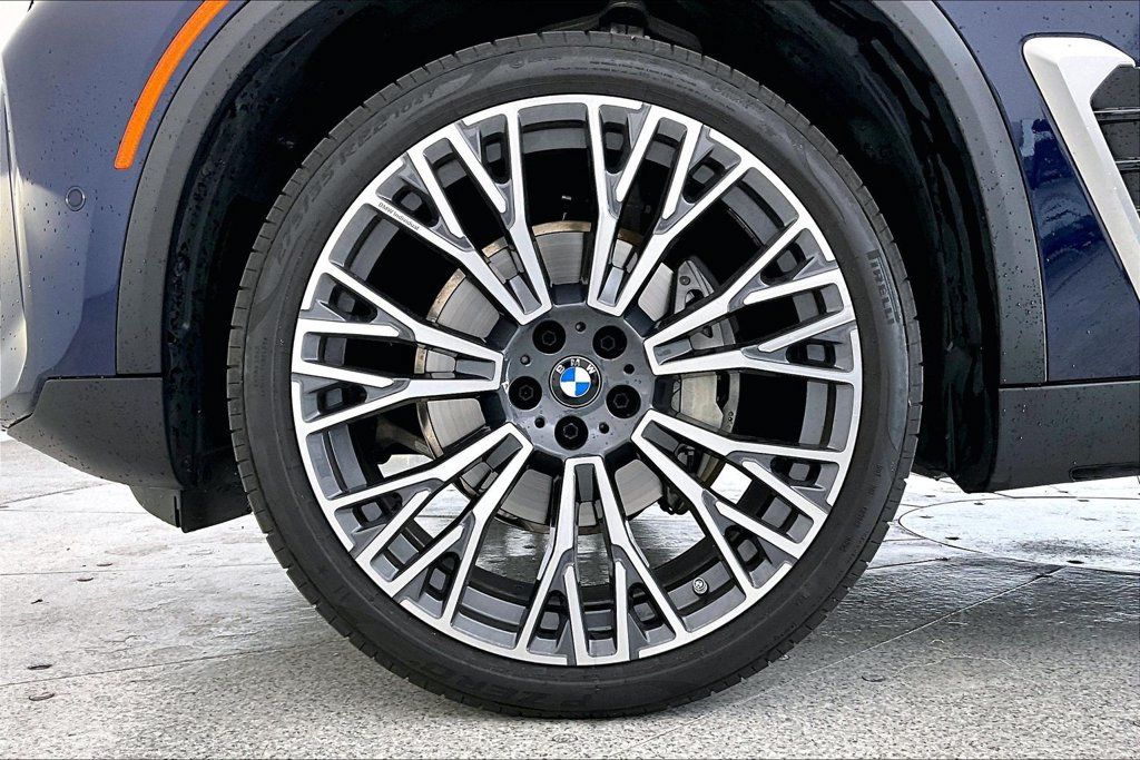 Used 2026 BMW X5 xDrive40i AWD/4WD image 10