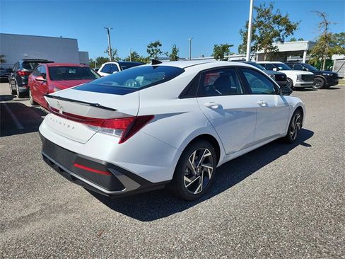 New 2025 Hyundai Elantra Sport image 3