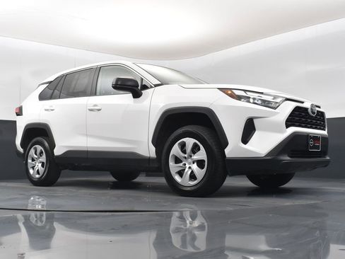 Used 2024 Toyota RAV4 LE image 35