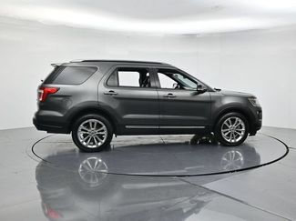Used 2018 Ford Explorer XLT w/ Equipment Group 202A FWD video 2