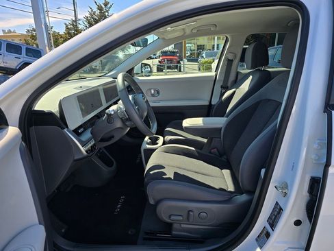 Used 2024 Hyundai Ioniq 5 SEL image 18